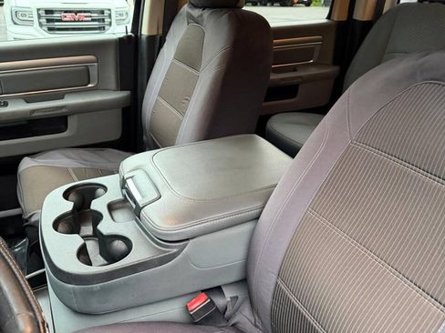 Used 2018 RAM 1500 Classic SLT AWD/4WD image 21