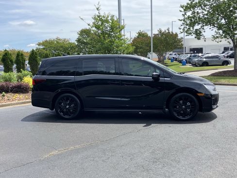 Certified 2026 Honda Odyssey Sport-L image 11