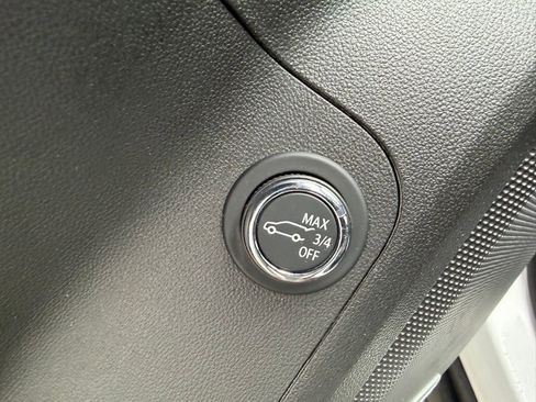 Used 2019 GMC Acadia SLE w/ Driver Alert Package I image 18