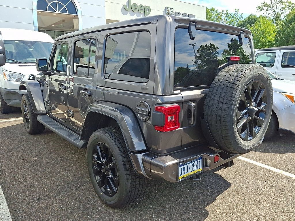 Used 2020 Jeep Wrangler Unlimited Sahara AWD/4WD image 6