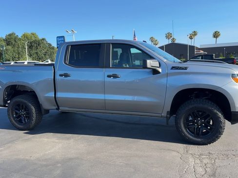 New 2026 Chevrolet Silverado 1500 Custom Trail Boss w/ LPO, Dark Essentials Package AWD/4WD image 4