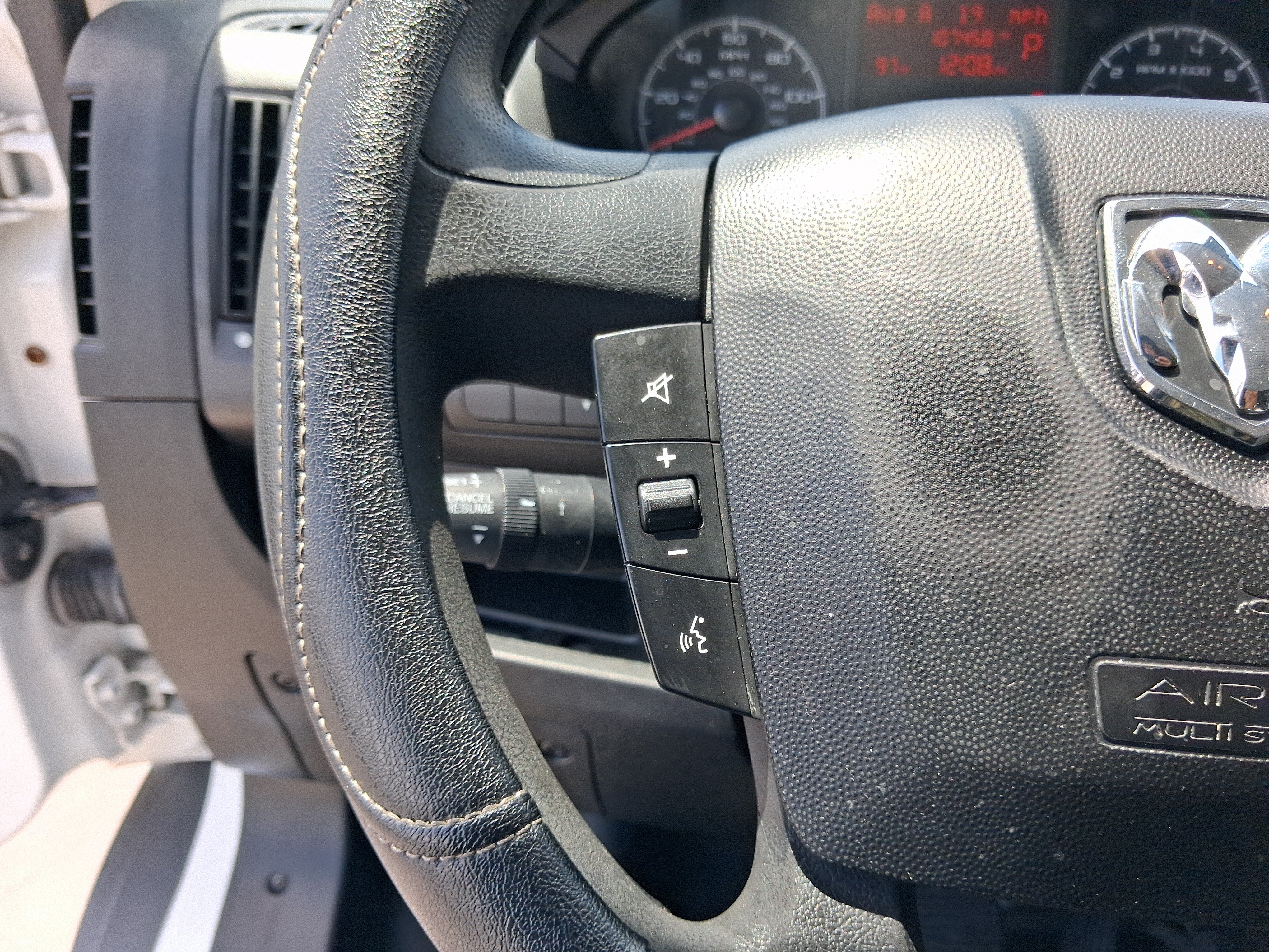 Used 2017 RAM ProMaster 2500 FWD image 21