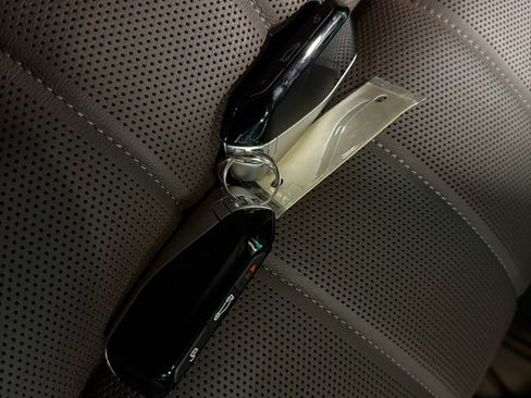 Used 2025 BMW 760i xDrive 760i xDrive image 23