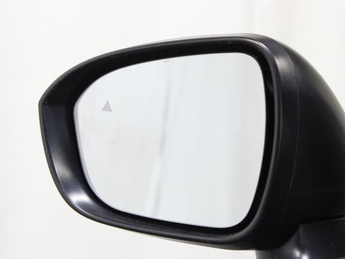 Used 2022 Nissan Rogue S AWD/4WD image 18