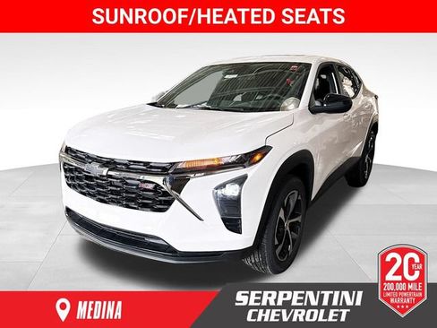 New 2026 Chevrolet Trax RS w/ Sunroof Package FWD image 1