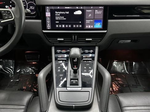 Used 2019 Porsche Cayenne S image 27