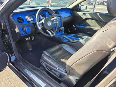 Used 2012 Ford Mustang Premium image 3