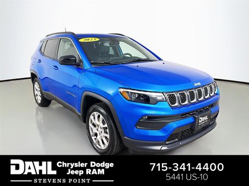 Used 2023 Jeep Compass Latitude w/ Sun and Sound Group image 1
