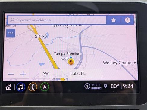 Used 2022 Chevrolet Equinox RS w/ RS Leather Package image 12