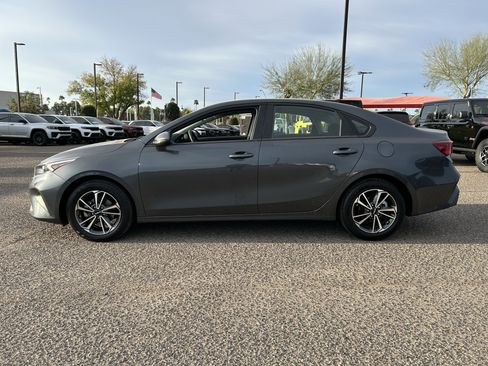 Certified 2023 Kia Forte LXS image 3