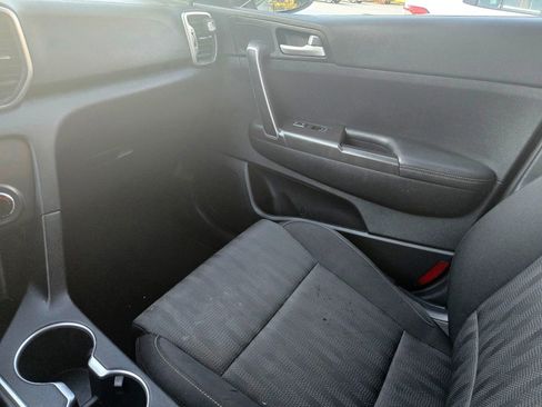 Used 2017 Kia Sportage LX image 14