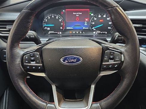 Used 2022 Ford Explorer ST-Line w/ Class IV Trailer Tow Package image 18