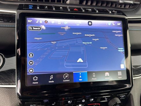 Used 2023 Jeep Grand Cherokee Trailhawk w/ Advanced Protech Group II AWD/4WD image 34