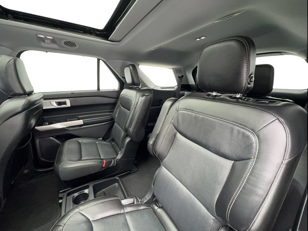 Used 2020 Ford Explorer Limited RWD image 26