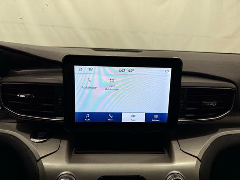 Used 2022 Ford Explorer XLT w/ Equipment Group 202A image 37