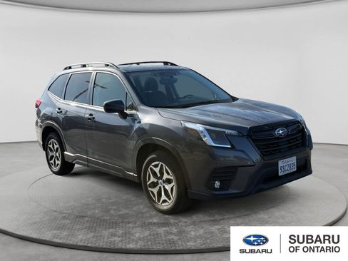 Used 2024 Subaru Forester Premium AWD/4WD image 3