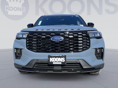 New 2026 Ford Explorer ST-Line w/ ST-Line Street Pack image 11