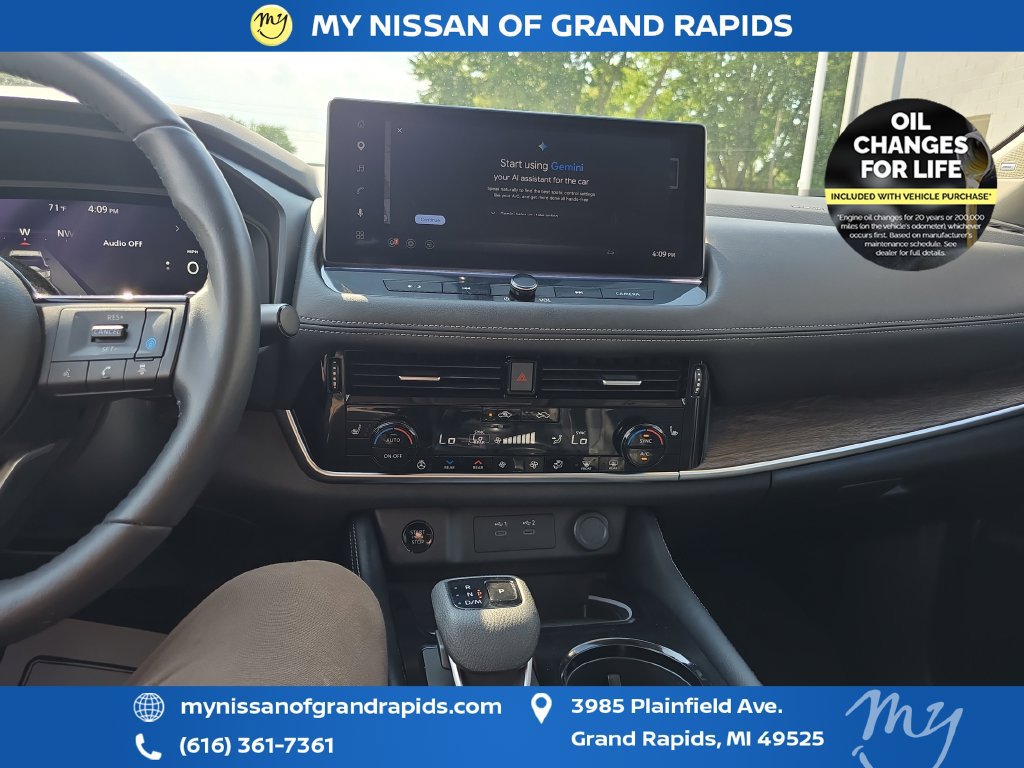 Used 2024 Nissan Rogue Platinum w/ Platinum Premium Package AWD/4WD image 20