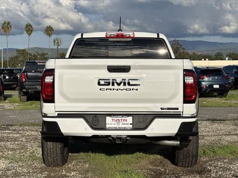 New 2026 GMC Canyon Elevation w/ LPO, Black Badging Package image 4