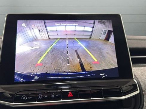 Used 2024 Jeep Compass Latitude image 31