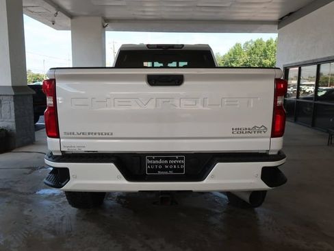 Used 2023 Chevrolet Silverado 2500 High Country w/ Z71 Off-Road Package AWD/4WD image 7