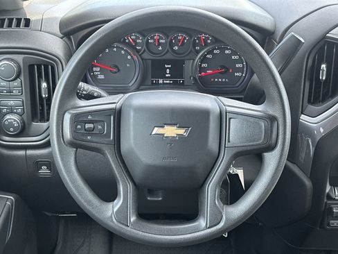 Used 2020 Chevrolet Silverado 1500 Custom w/ Custom Value Package AWD/4WD image 19