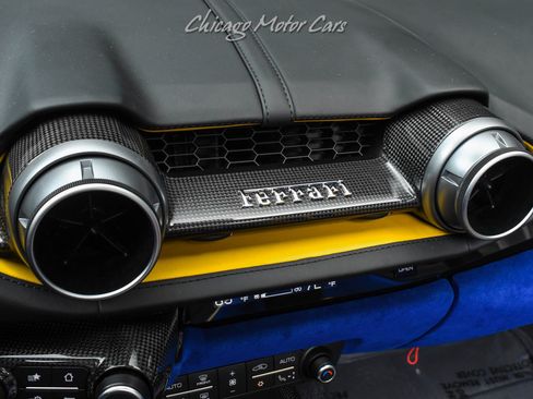 Used 2023 Ferrari 812 GTS image 17