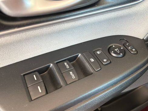 Used 2018 Honda CR-V EX image 32