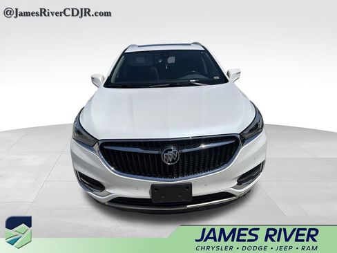 Used 2019 Buick Enclave Premium w/ LPO, Cargo Package AWD/4WD image 3