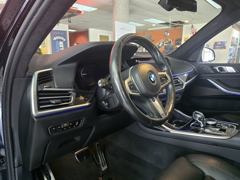Used 2020 BMW X7 M50i w/ Executive Package AWD/4WD image 8