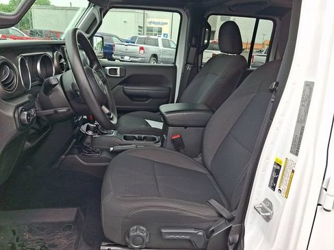 Used 2022 Jeep Wrangler Unlimited Sport AWD/4WD image 15