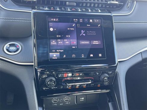 New 2025 Jeep Grand Cherokee L Altitude image 16