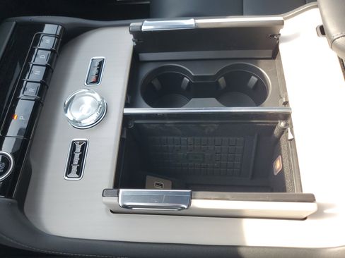 New 2025 Lincoln Navigator Reserve w/ Jet Appearance Package image 26