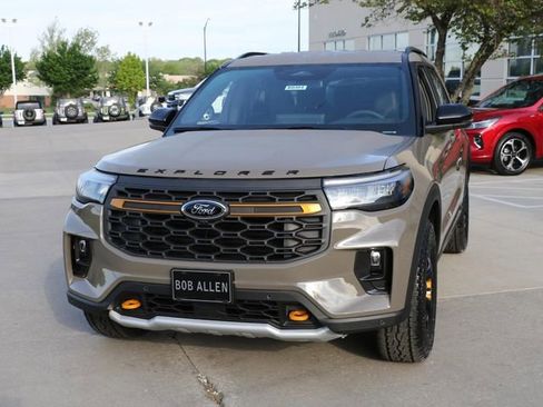 New 2026 Ford Explorer Tremor AWD/4WD image 2