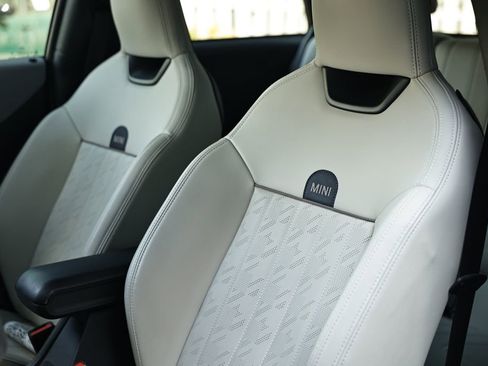 Used 2025 MINI Cooper S image 21