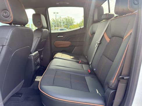 Used 2026 GMC Canyon AT4 AWD/4WD image 16