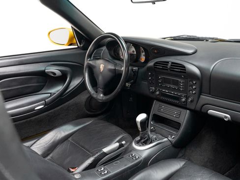 Used 2004 Porsche 911 Carrera 4S AWD/4WD image 43
