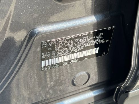 Used 2013 Toyota RAV4 LE AWD/4WD image 28