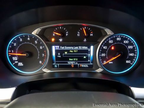 Used 2018 Chevrolet Traverse LT image 14