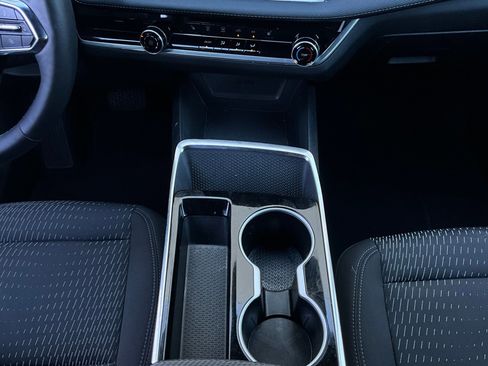 Used 2025 Chevrolet Equinox LT image 14