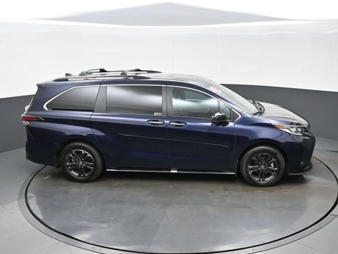 Used 2024 Toyota Sienna XSE w/ XSE Plus Package AWD/4WD image 42