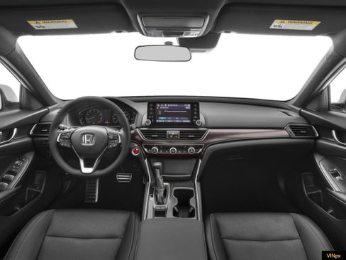 Used 2018 Honda Accord Sport image 4