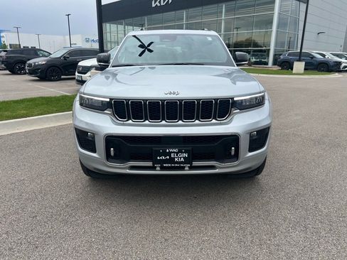 Used 2021 Jeep Grand Cherokee L Overland w/ Luxury Tech Group IV AWD/4WD image 2