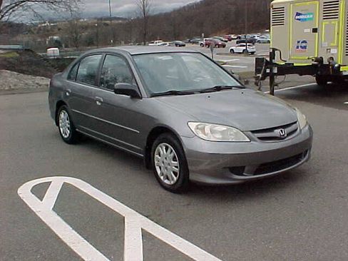 Used 2005 Honda Civic LX image 2