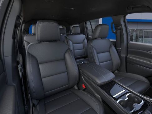 New 2027 Chevrolet Traverse LT w/ Driver Confidence Package AWD/4WD image 40