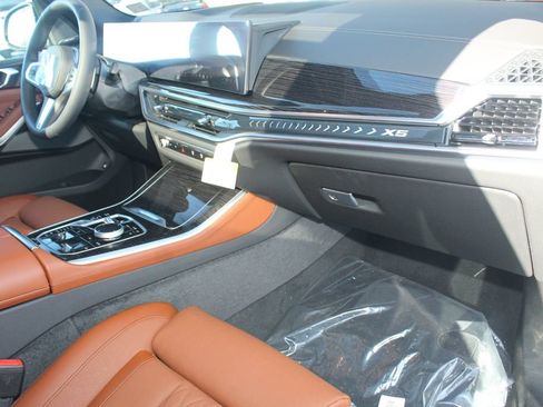 Used 2026 BMW X5 xDrive50e w/ M Sport Package AWD/4WD image 24