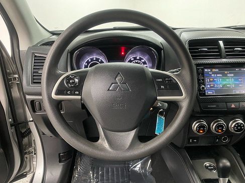 Used 2021 Mitsubishi Outlander Sport LE image 9