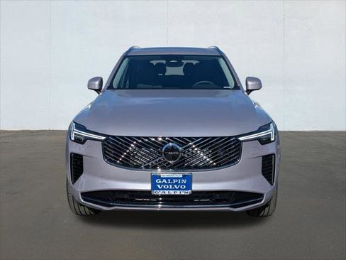 New 2026 Volvo XC90 B6 Core image 4
