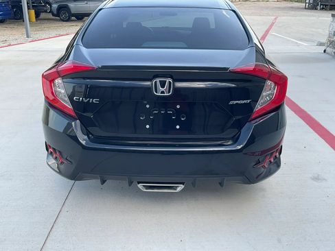 Used 2019 Honda Civic Sport image 5