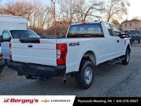 Used 2022 Ford F250 XL w/ Power Equipment Group image 8